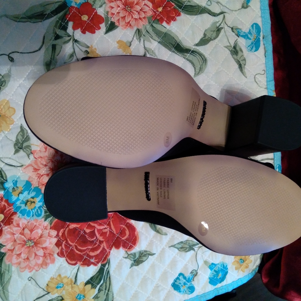 Black heals - Picture 3 of 3